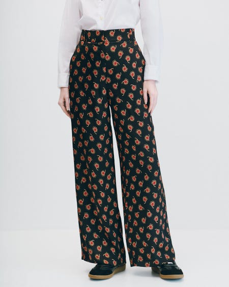 Pantalón Palazzo Negro De Satín Corrugado Estampado Floral Ornamental