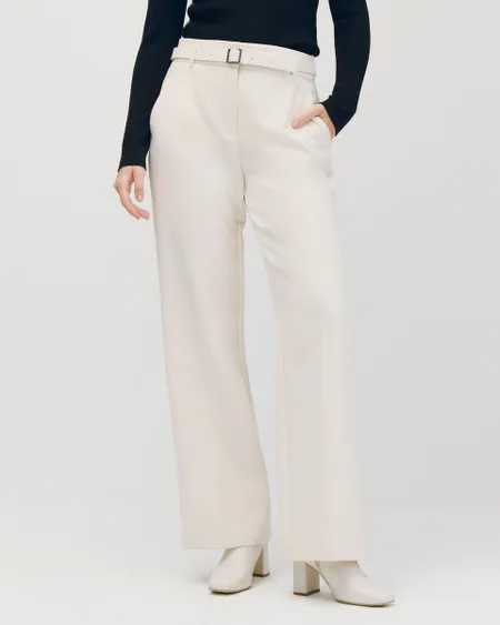 Pantalón Recto Fluido Tiro Alto Natural Con Cinturón