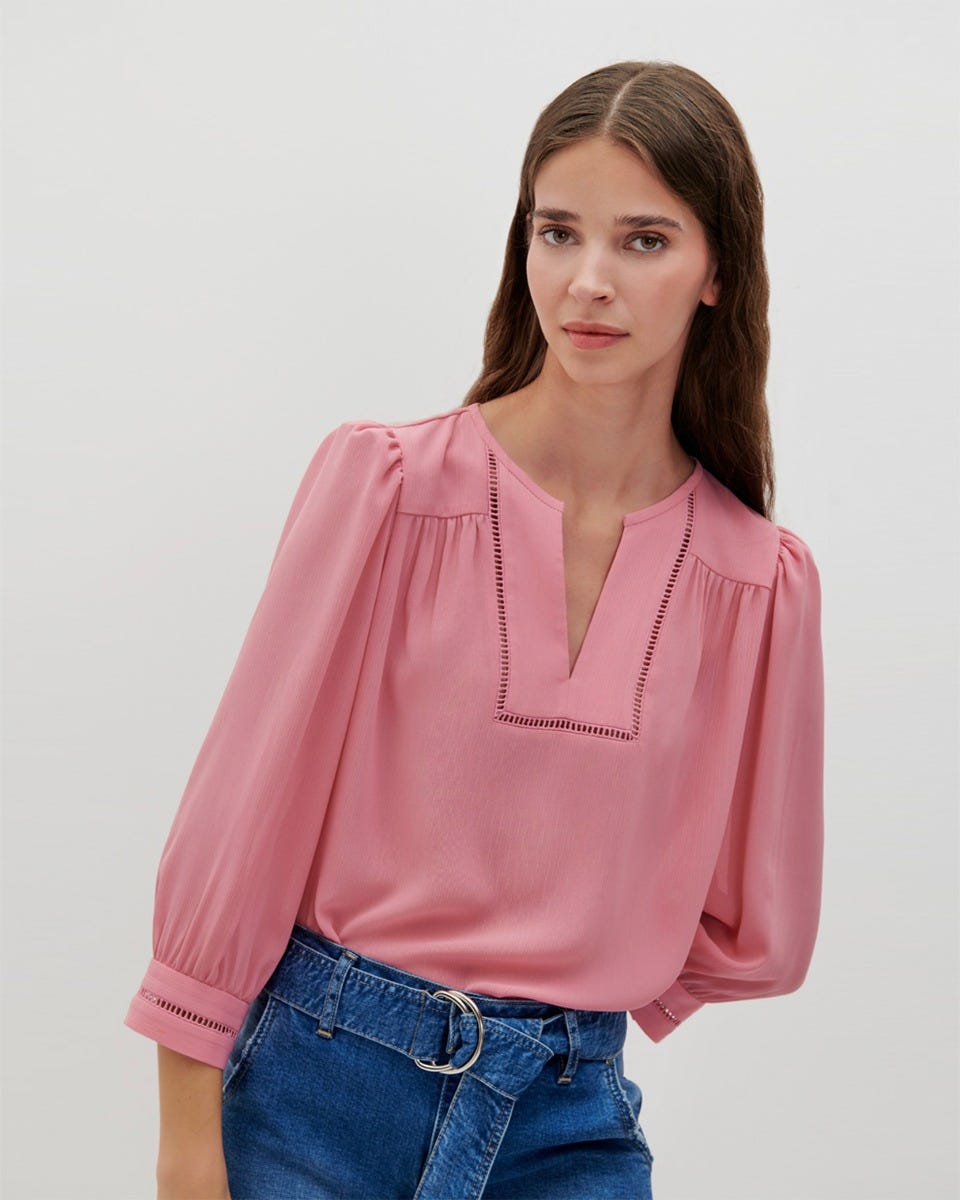 Blusa Escote Redondo En V Detalles Escalerilla