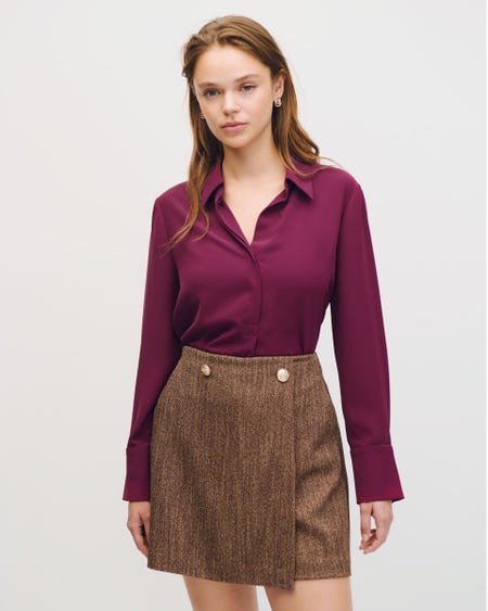 Blusa Morada Cuello Camisero Escote V