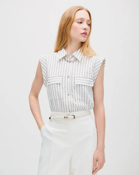 Blusa Camisera Blanca A Rayas Sisa Fraccionada