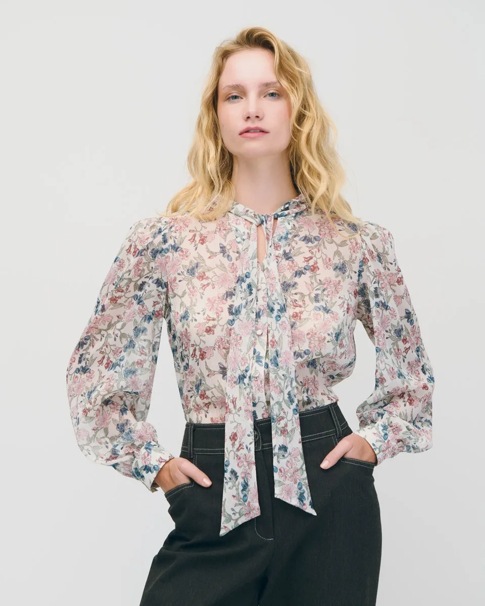Blusa Chifón Floral Con Lúrex Y Corbatín 
