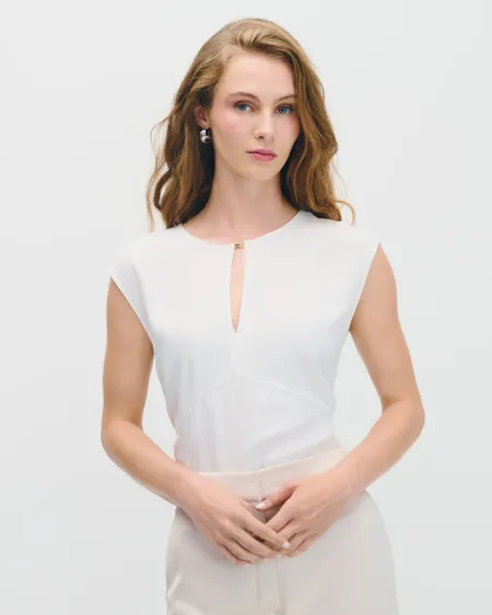Blusa De Jacquard Natural Corte Imperio Escote Redondo Con Abertura