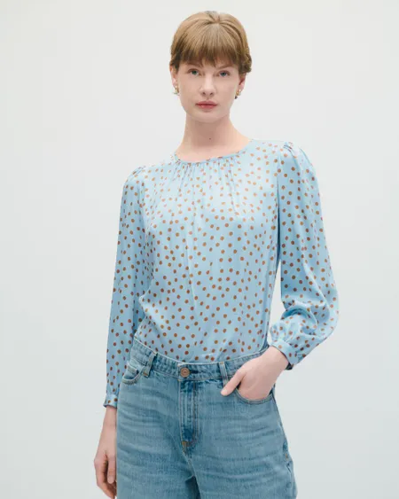 Blusa De Satín Azul Aura Lunares Y Frunces