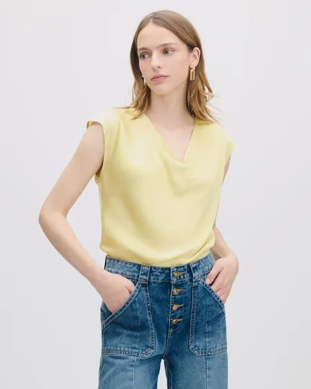 Blusa De Satín Escote Drapeado Amarilla