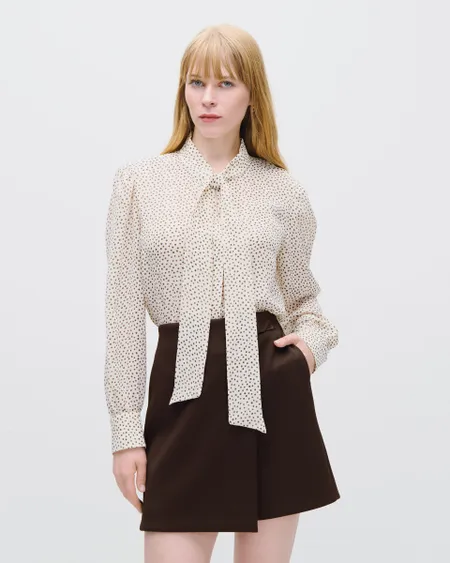 Blusa Natural Estampado De Lunares Con Corbatín