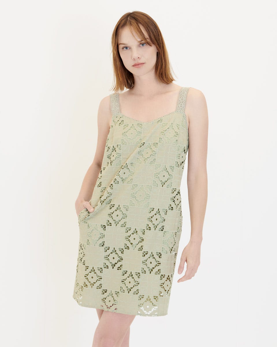 Vestido Silueta H Tela Calada