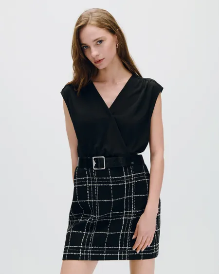 Blusa De Punto Envolvente Negra Con Frunces