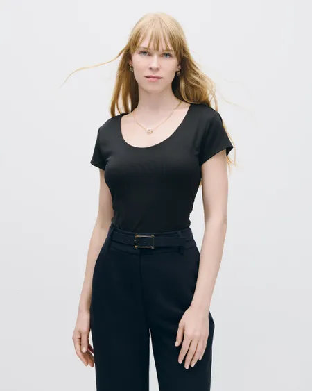 Blusa De Punto Negro Escote U Top Integrado