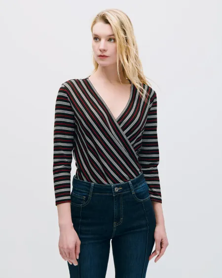 Blusa Envolvente De Punto A Rayas Frunces En Costado