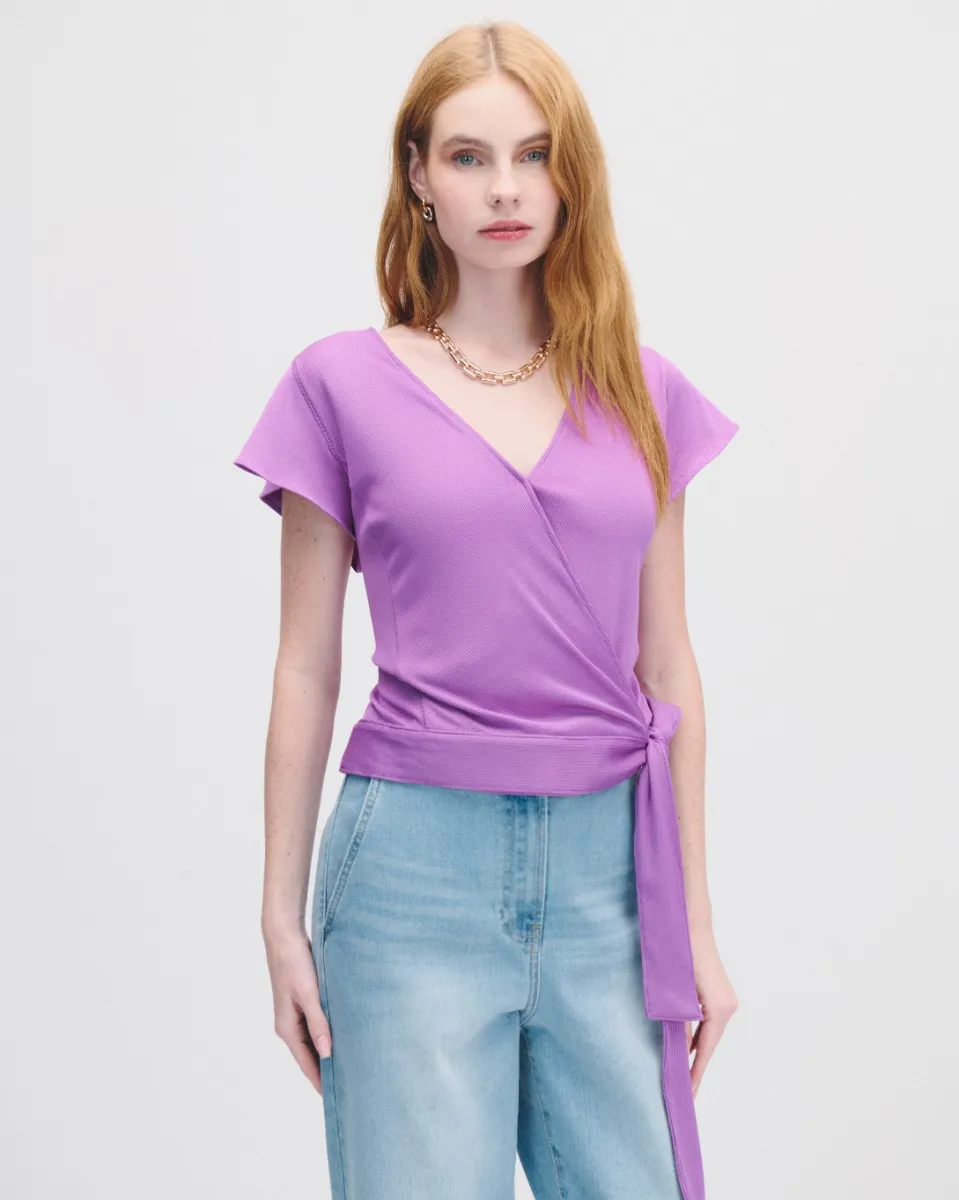 Blusa Envolvente Tejido Canalé Lavanda Amarre Y Manga Escarola 