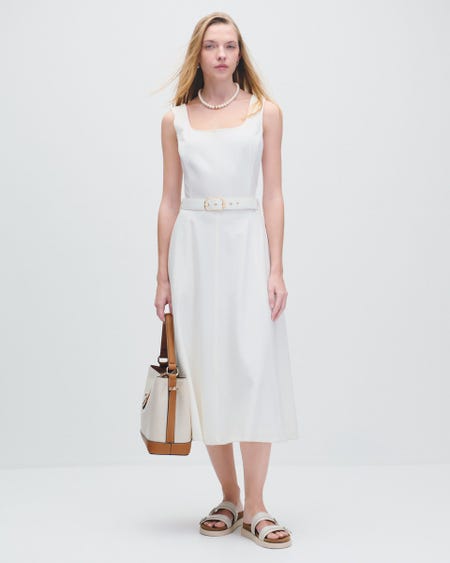 Vestido De Punto Off White Corte Francés Pespuntes Y Cinturón