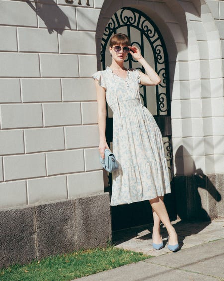 Maxi Vestido Estampado Floral Azul Aura Enresortado En Cintura Manga Escarola