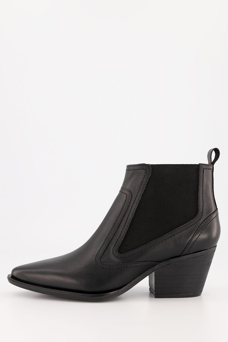 Botas | Nueva colección Primavera Verano | JULIO Botas | Nueva colección Primavera Verano | JULIO
