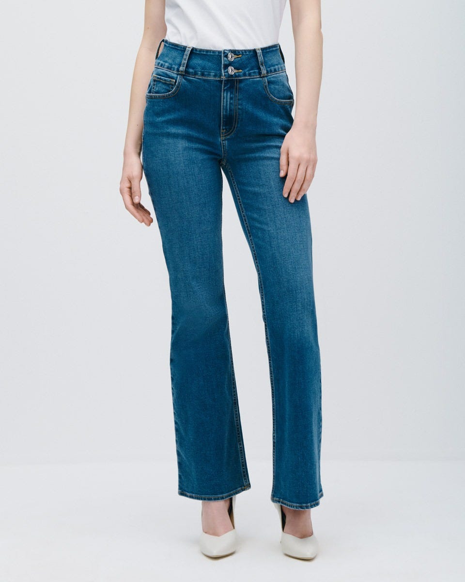 Jeans Acampanados Tiro Alto Azul Medio Efecto Moldeador De Silueta