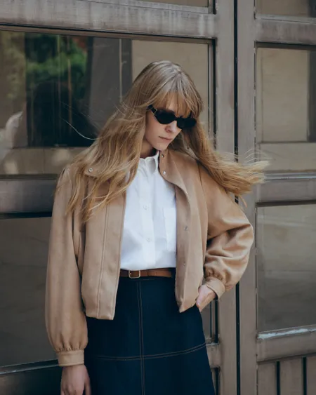 Chamarra Bomber De Suede Taupe Cuello Alto Manga Globo