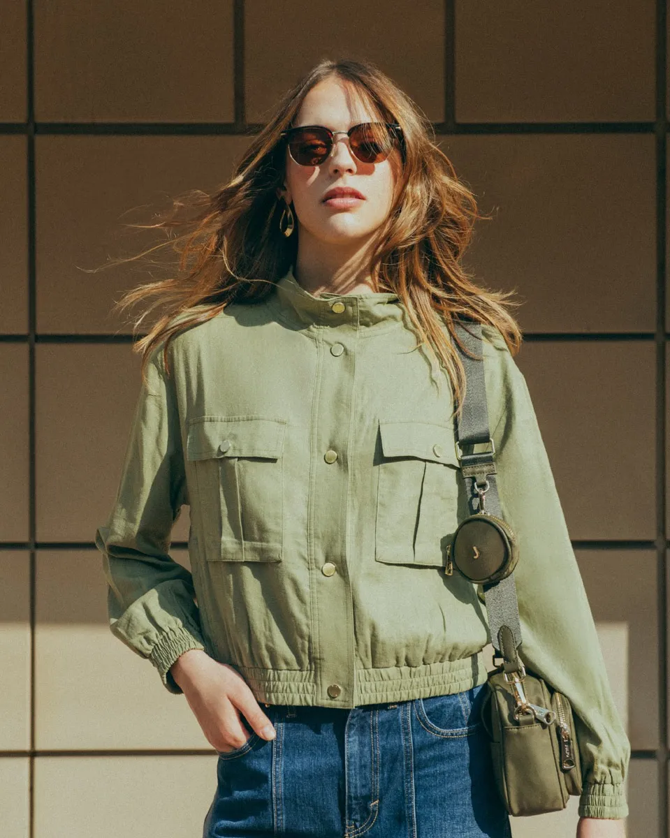 Chamarra Bomber Tipo Cazadora De Lino Verde Musgo Cuello Alto 