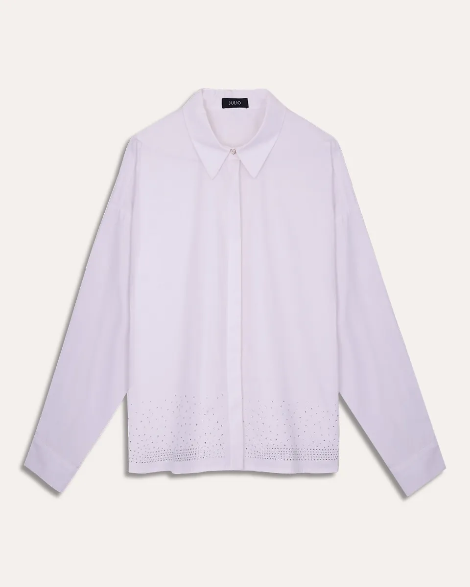 Camisa Blanca Con Pedrería En Ruedo 