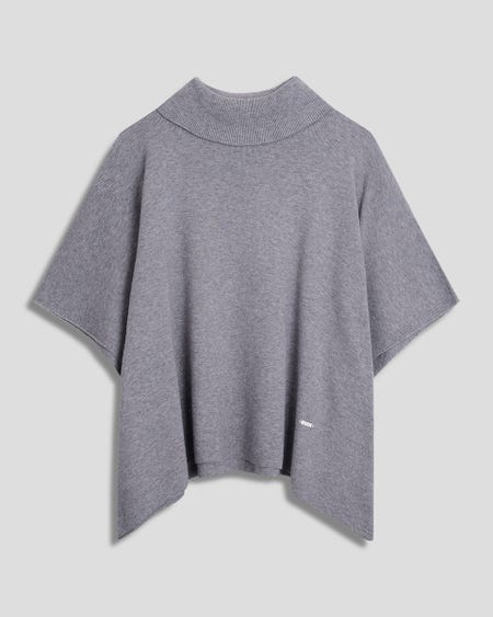 Capa Tejida Cuello Alto Gris