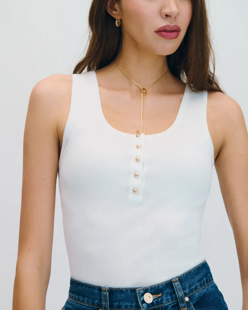 Blusa Blanca Tejido De Punto Escote U Botones Dorados 