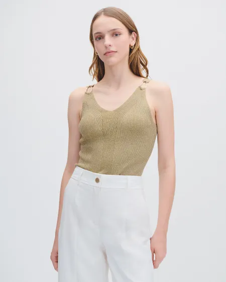 Blusa Tejido Canalé Escote V Tirantes Con Arillos Verde Olivo Con Lúrex