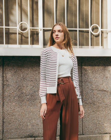 Cárdigan Tejido De Punto A Rayas Vino Botones Metálicos