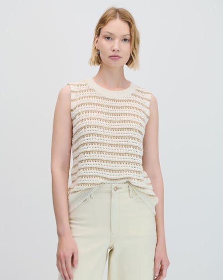 Chaleco Tejido Calado Beige Escote Redondo Rayas Con Lúrex Oro