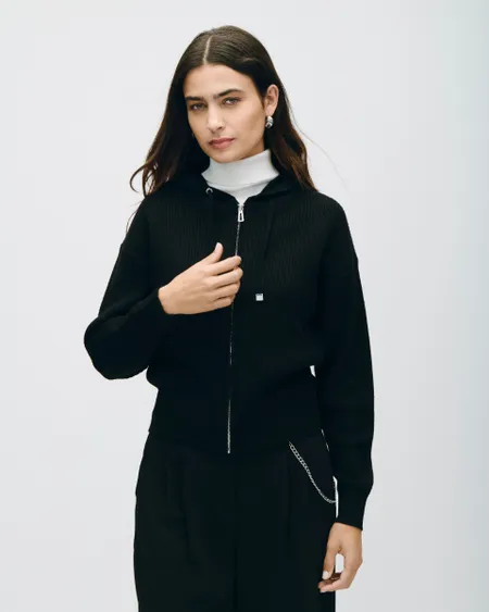 Suéter Negro Tejido De Punto Canalé Tipo Sudadera Con Capucha